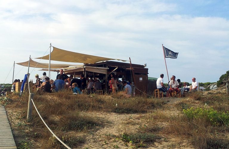Es Calò Formentera Piratabus bar mojito aperitivo
