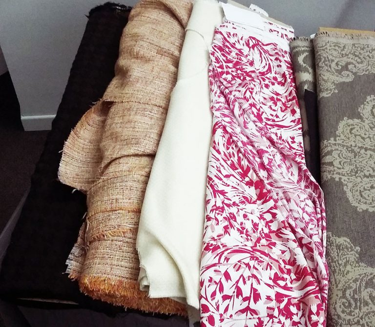 Fondazione Paideia Marta Scarampi limited edition capi bambine stiliste manichini vestiti sartoria solidarietà tessuti