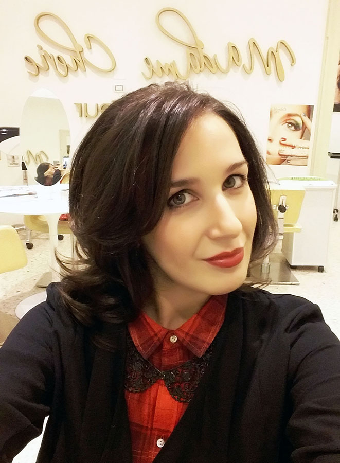 Vaniday Madame Beauty Club colore tinta scura selfie The Fashion Scan Elisa Raimondo piega mossa