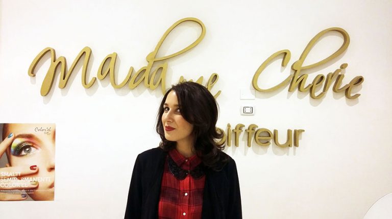 Vaniday Madame Beauty Club colore tinta scura selfie The Fashion Scan Elisa Raimondo piega mossa